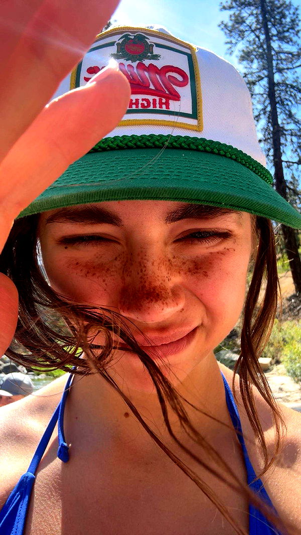 realhaylujan image ~ Altpins