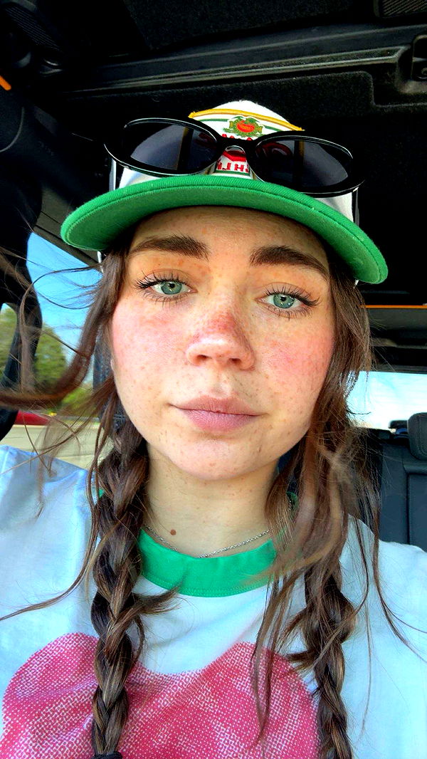 realhaylujan image ~ Altpins