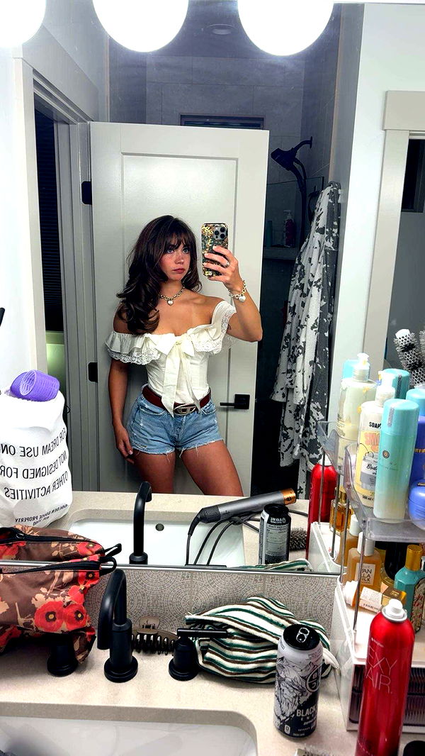 realhaylujan image ~ Altpins