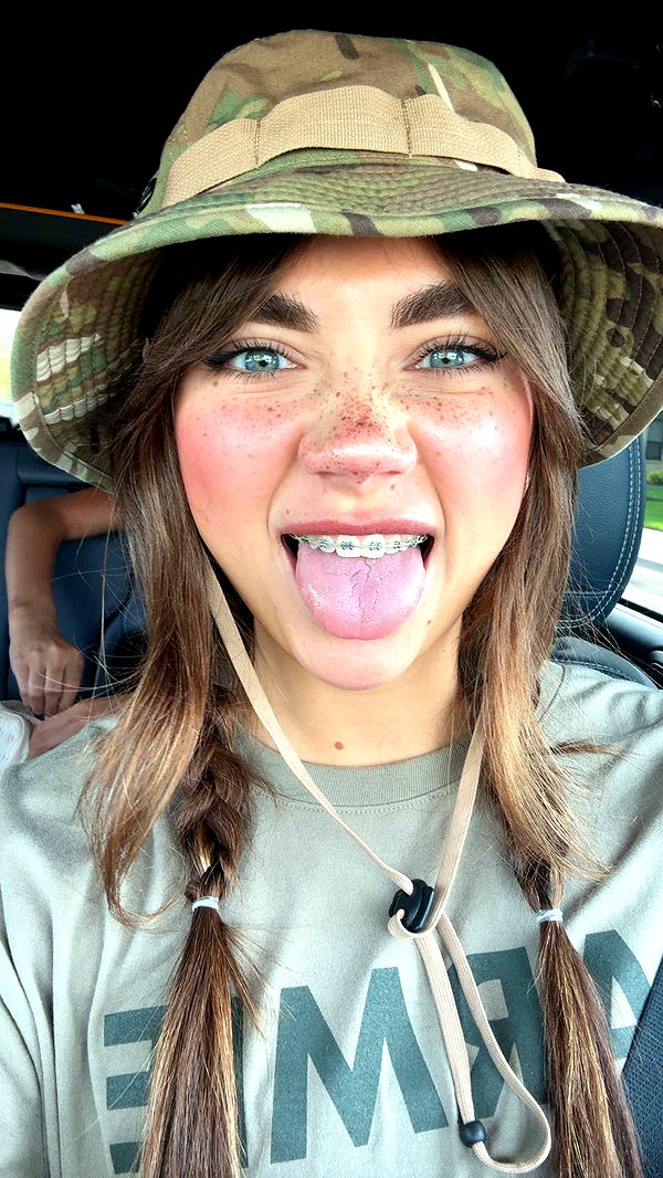 realhaylujan image ~ Altpins