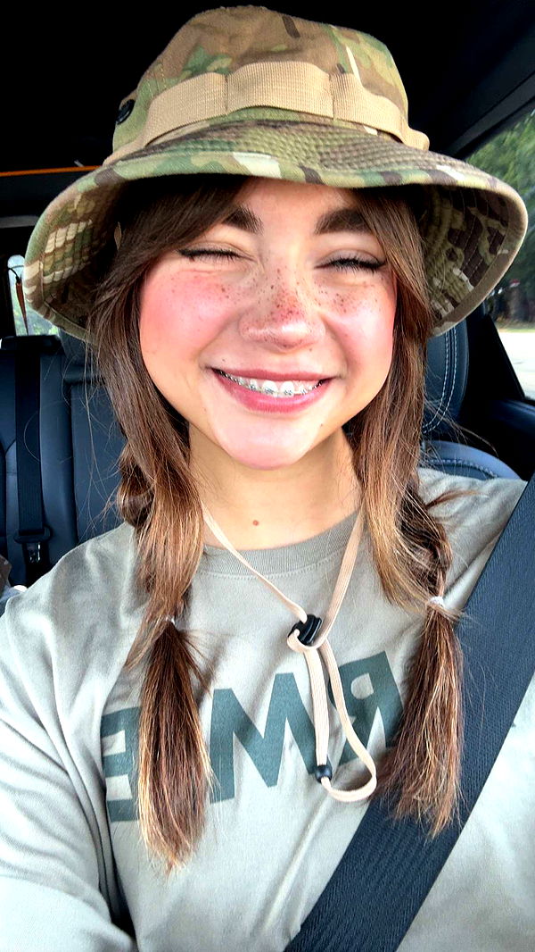 realhaylujan image ~ Altpins