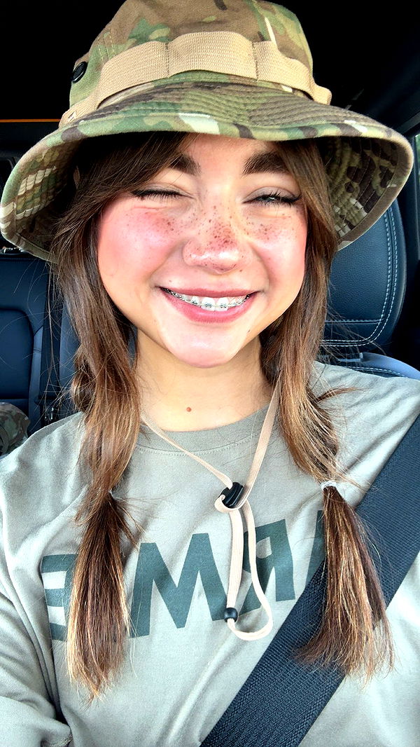 realhaylujan image ~ Altpins