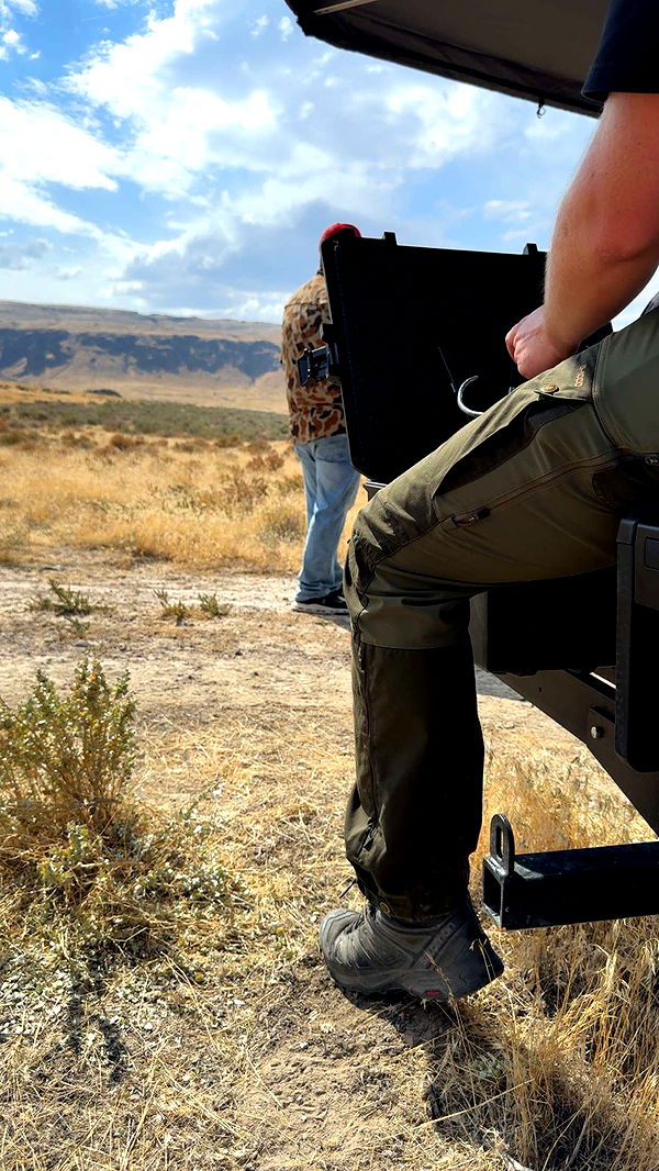 realhaylujan image ~ Altpins