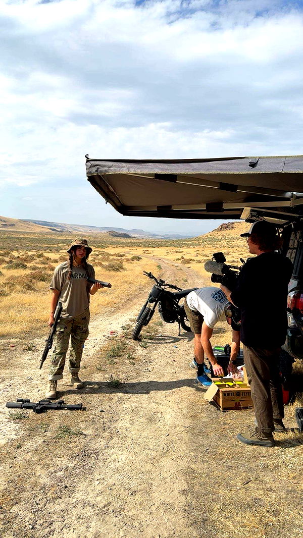 realhaylujan image ~ Altpins