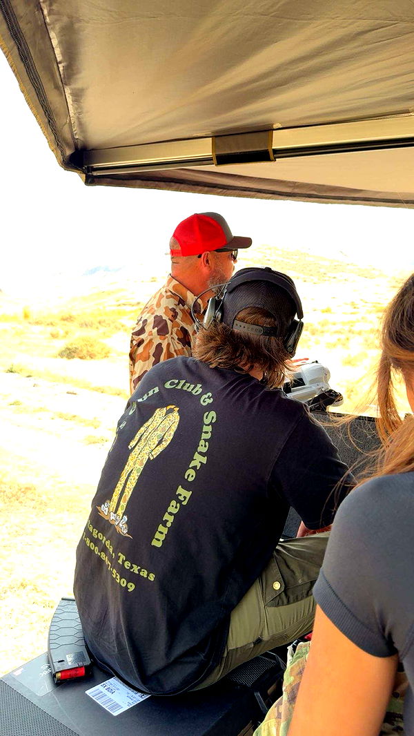 realhaylujan image ~ Altpins