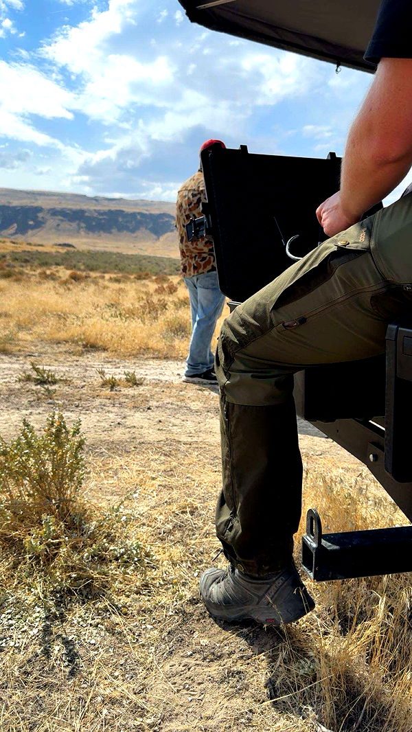 realhaylujan image ~ Altpins