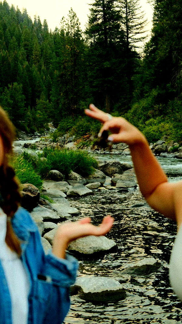 realhaylujan image ~ Altpins