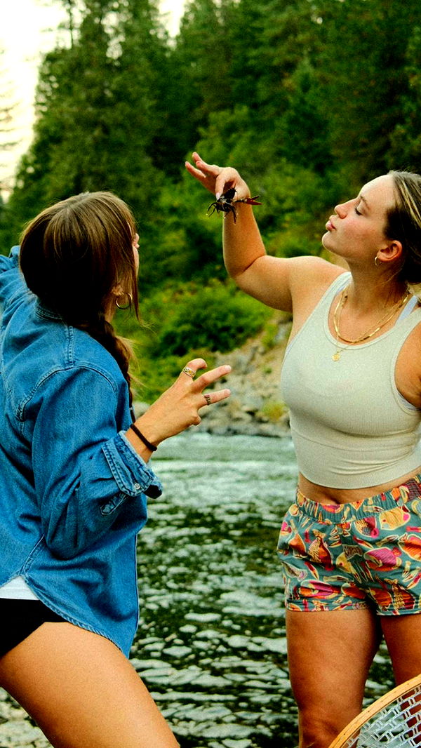 realhaylujan image ~ Altpins