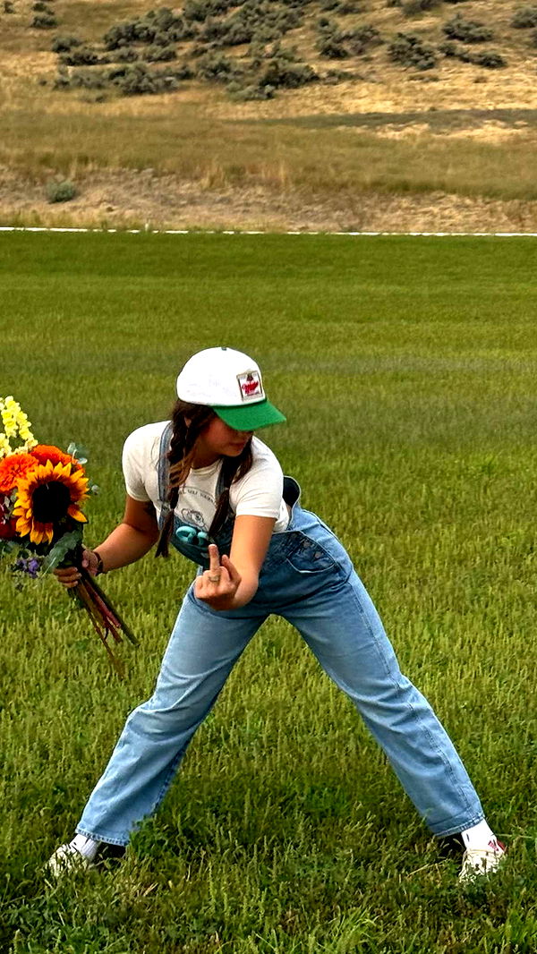 realhaylujan image ~ Altpins