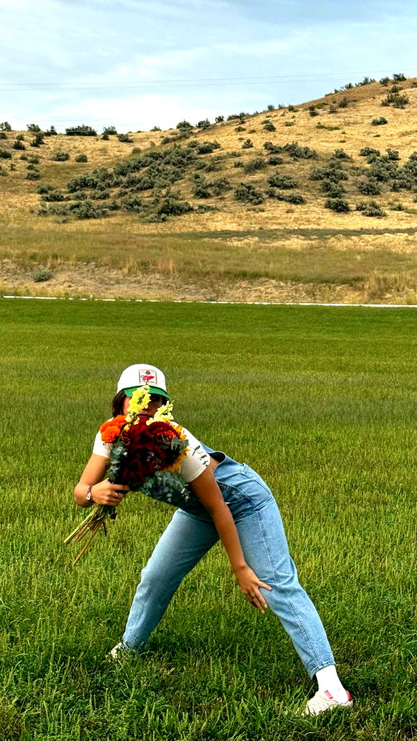 realhaylujan image ~ Altpins