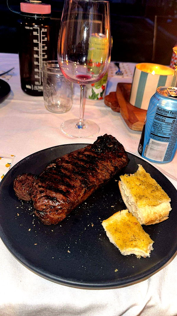 realhaylujan image ~ Altpins