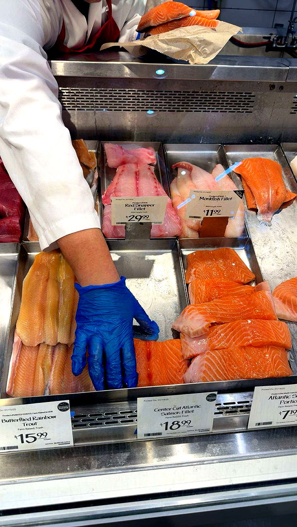 realhaylujan image ~ Altpins