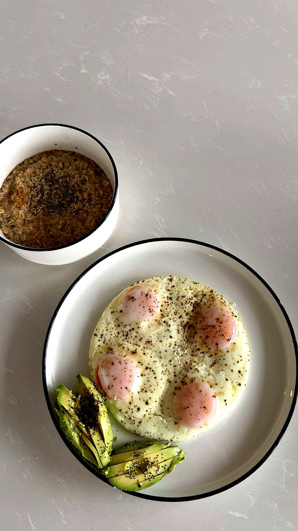 realhaylujan image ~ Altpins