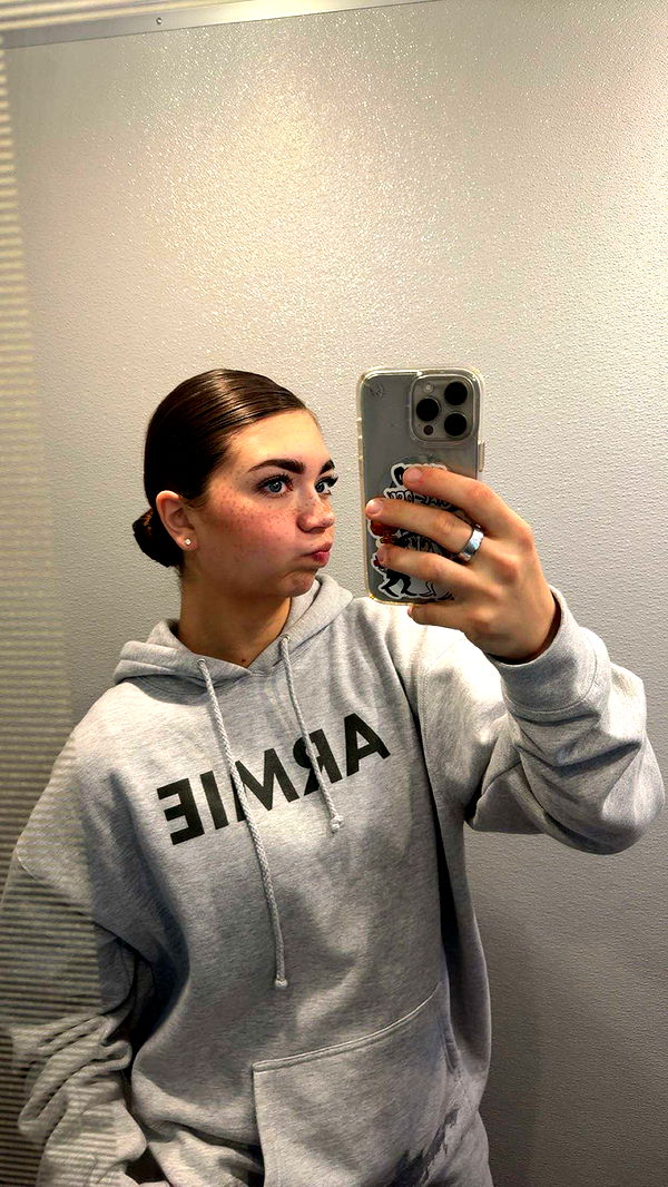 realhaylujan image ~ Altpins