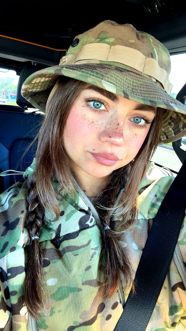 realhaylujan image ~ Altpins