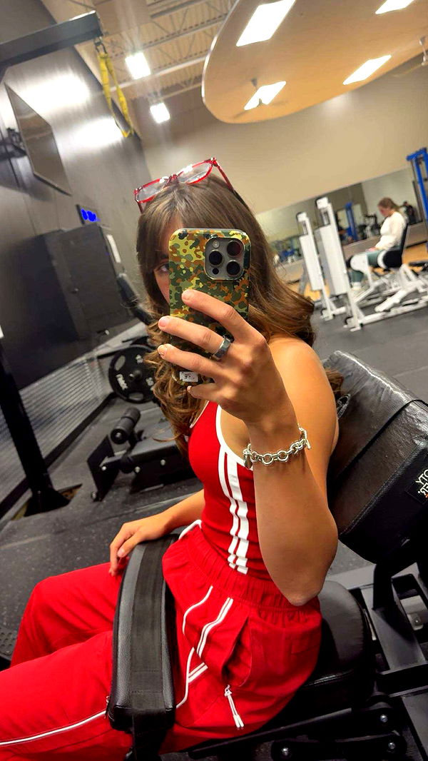 realhaylujan image ~ Altpins