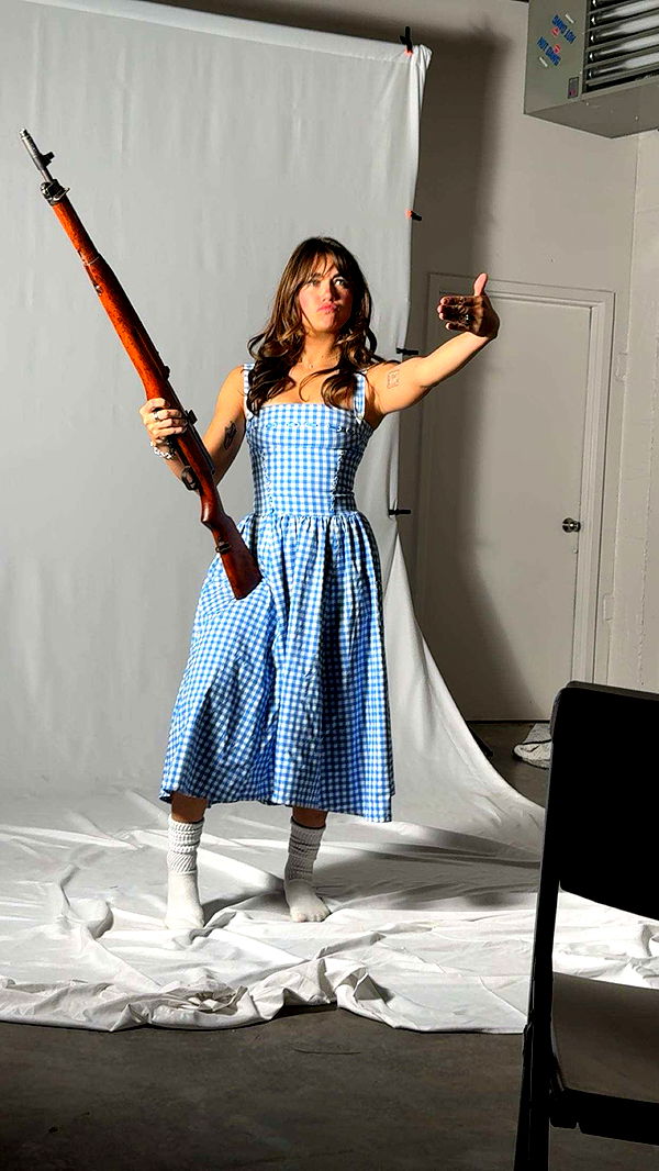 realhaylujan image ~ Altpins