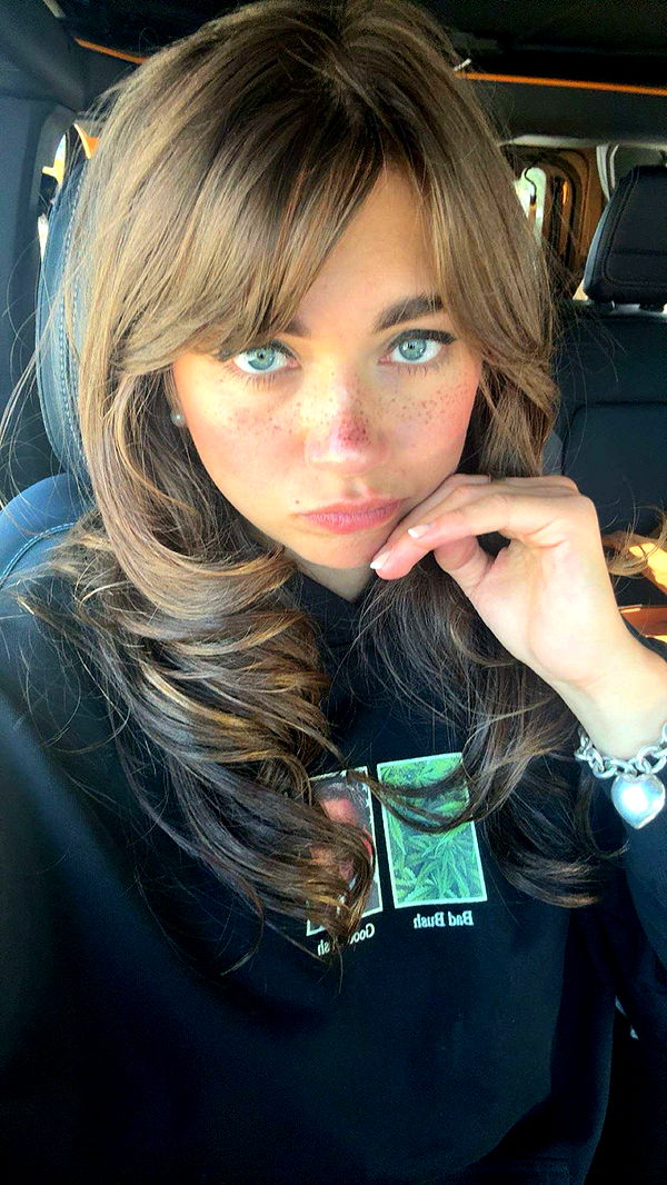 realhaylujan image ~ Altpins