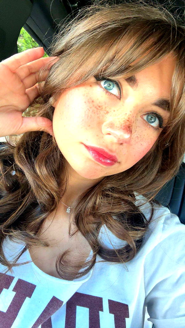 realhaylujan image ~ Altpins