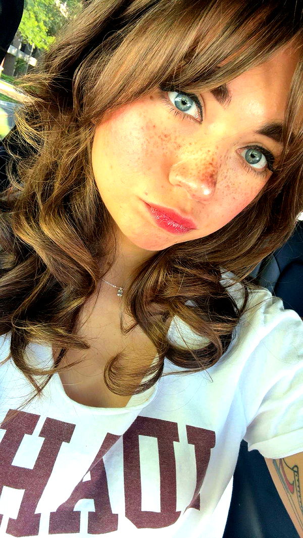 realhaylujan image ~ Altpins