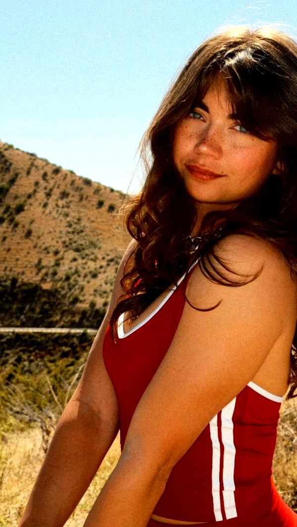 realhaylujan image ~ Altpins