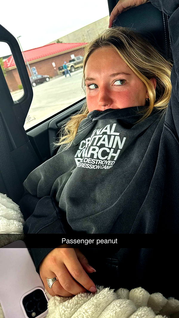 realhaylujan image ~ Altpins