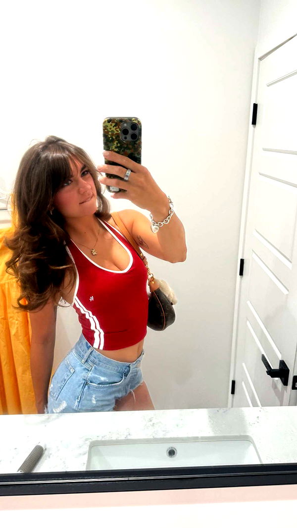 realhaylujan image ~ Altpins