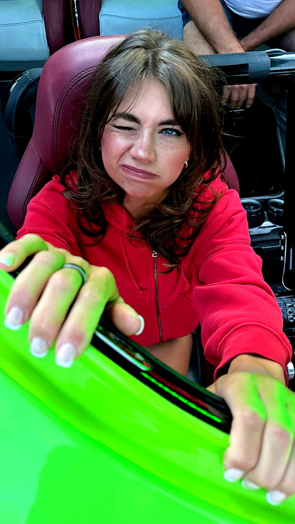 realhaylujan image ~ Altpins