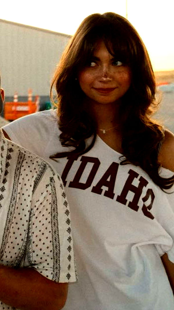 realhaylujan image ~ Altpins