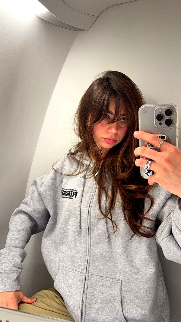 realhaylujan image ~ Altpins