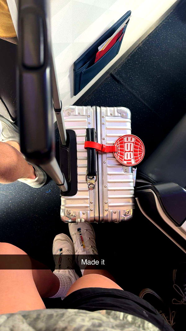 realhaylujan image ~ Altpins