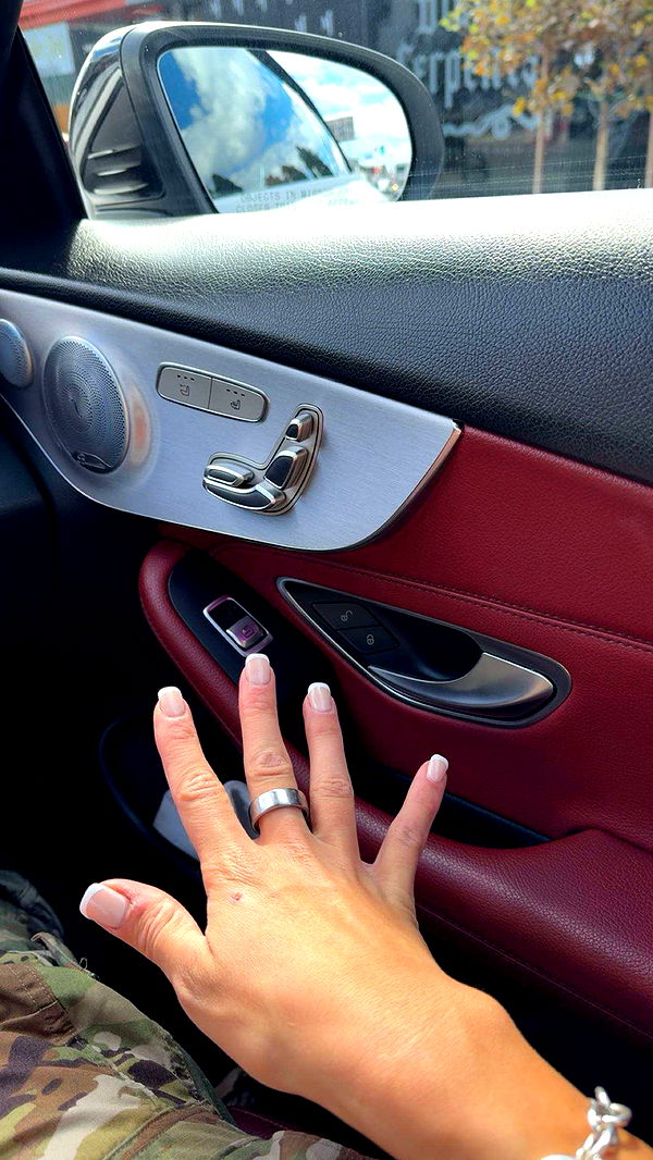 realhaylujan image ~ Altpins