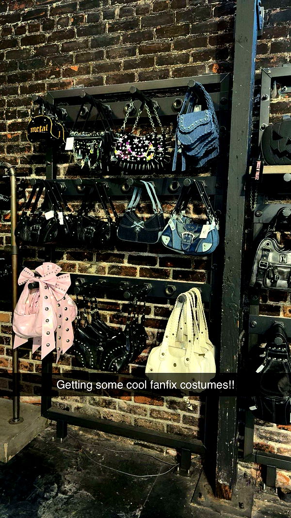 realhaylujan image ~ Altpins