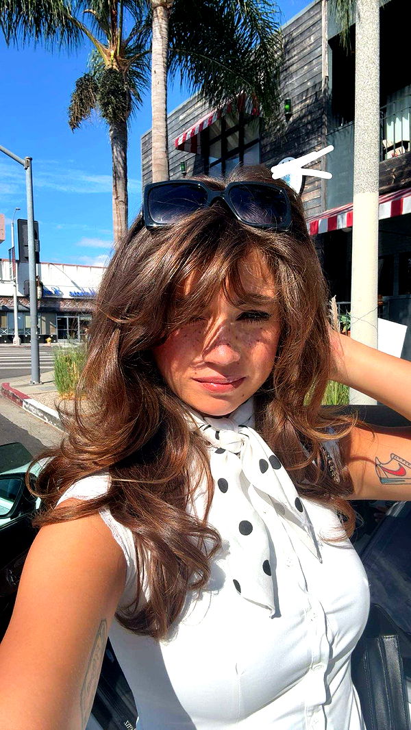 realhaylujan image ~ Altpins