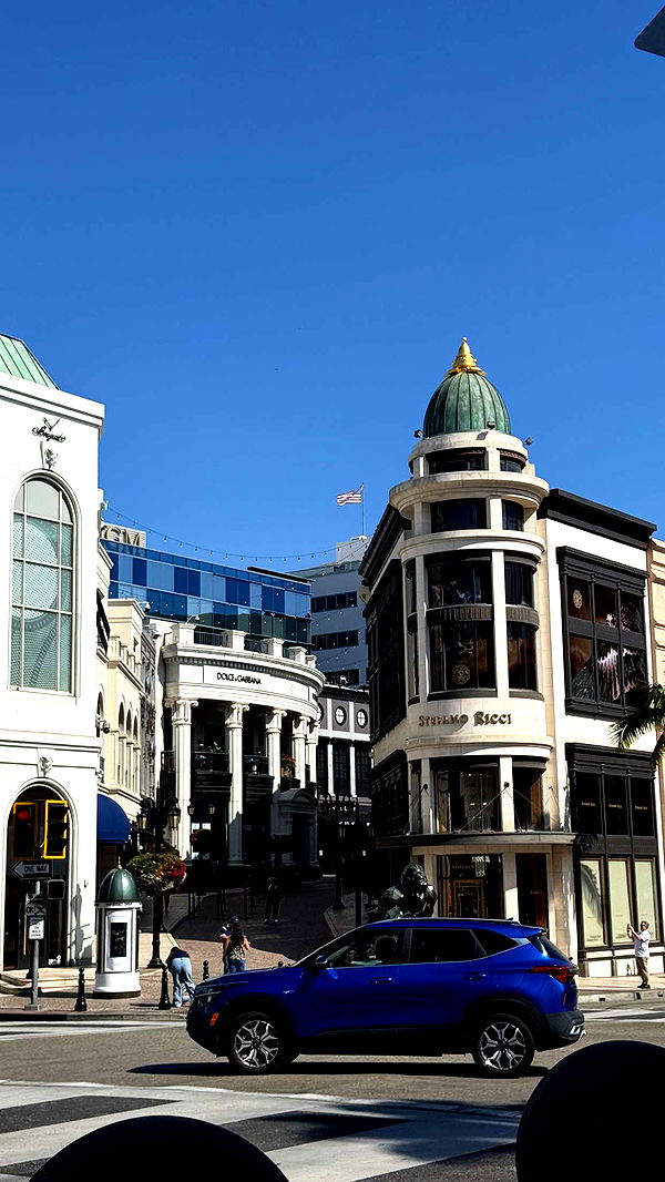 realhaylujan image ~ Altpins