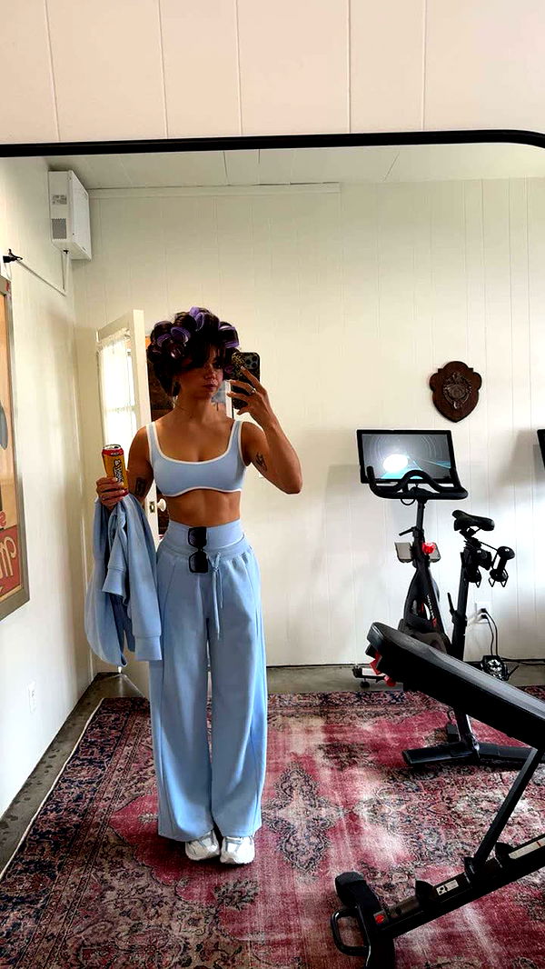 realhaylujan image ~ Altpins