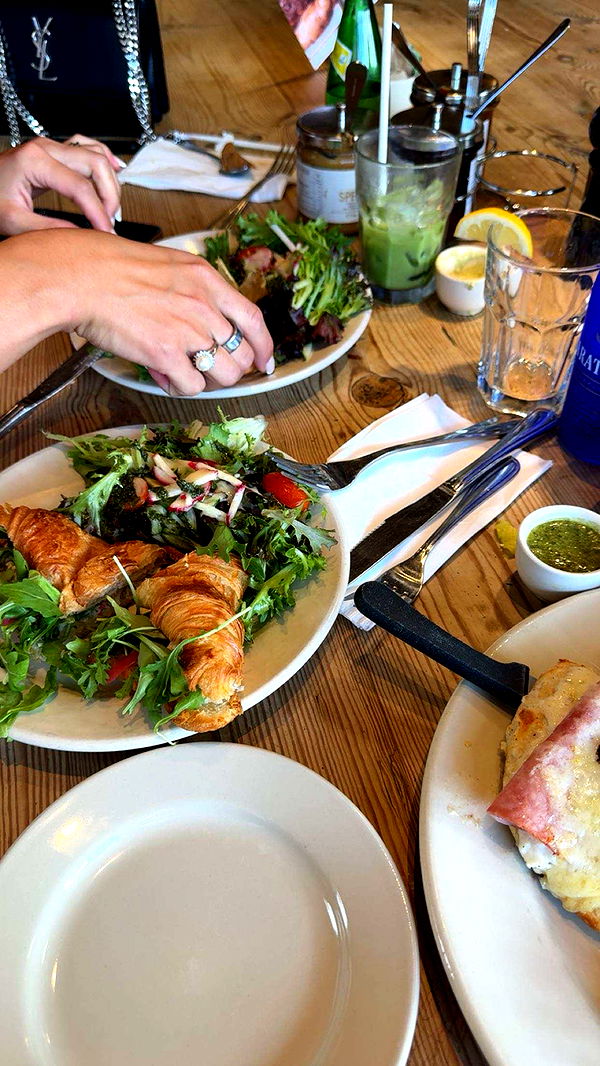 realhaylujan image ~ Altpins