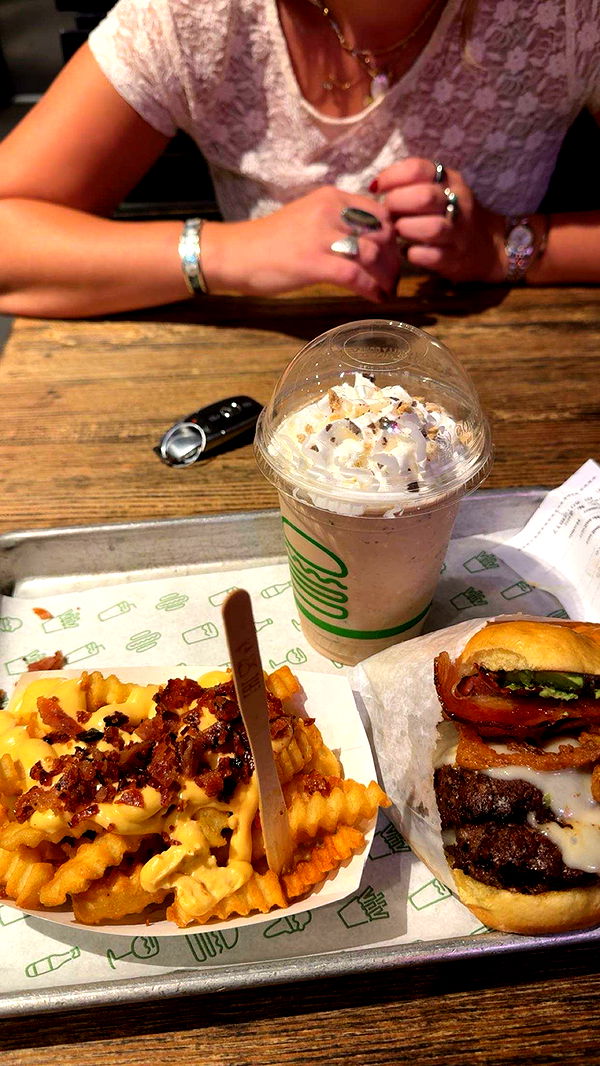 realhaylujan image ~ Altpins