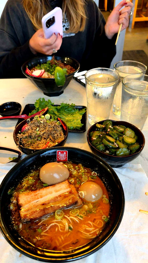 realhaylujan image ~ Altpins