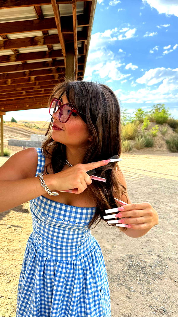 realhaylujan image ~ Altpins