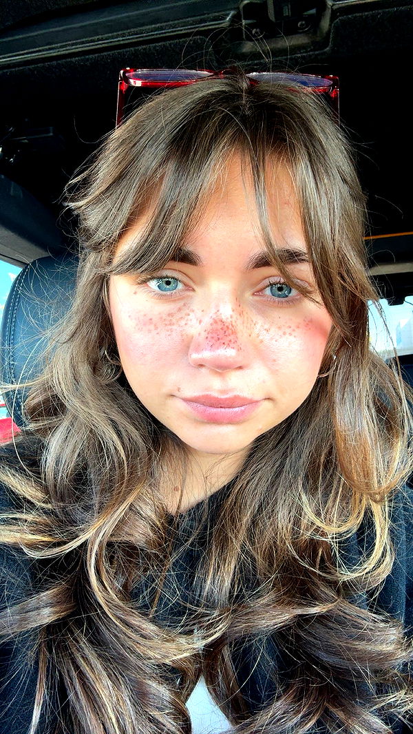 realhaylujan image ~ Altpins