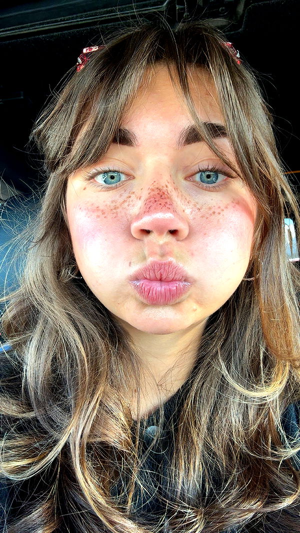 realhaylujan image ~ Altpins