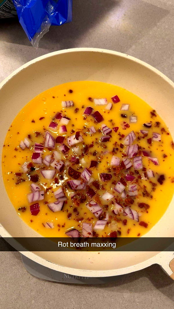 realhaylujan image ~ Altpins