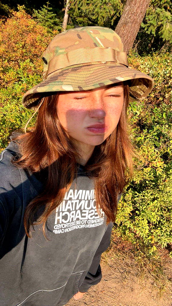 realhaylujan image ~ Altpins