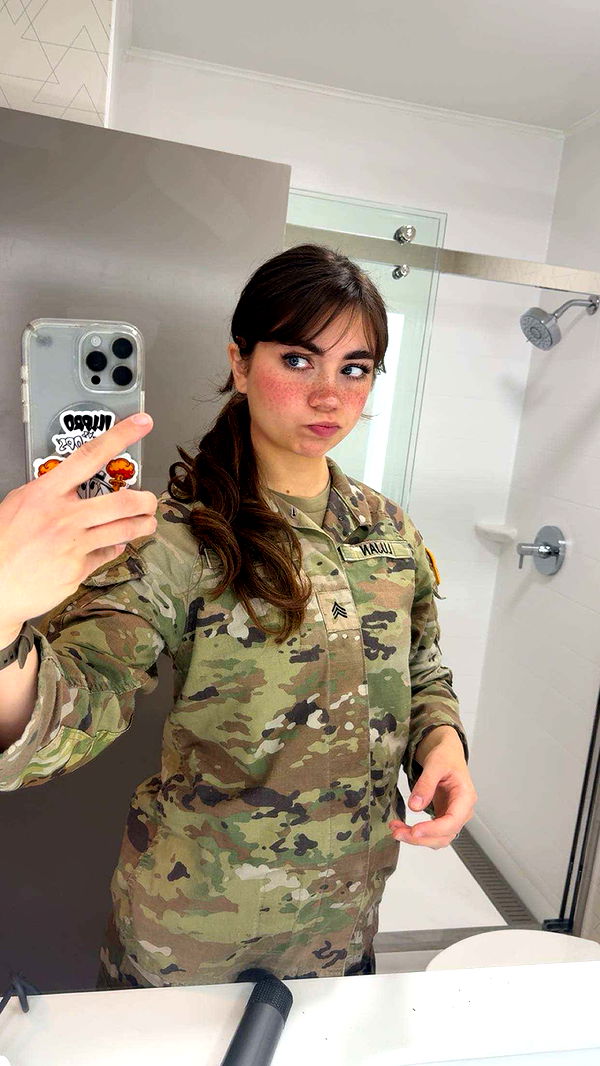 realhaylujan image ~ Altpins