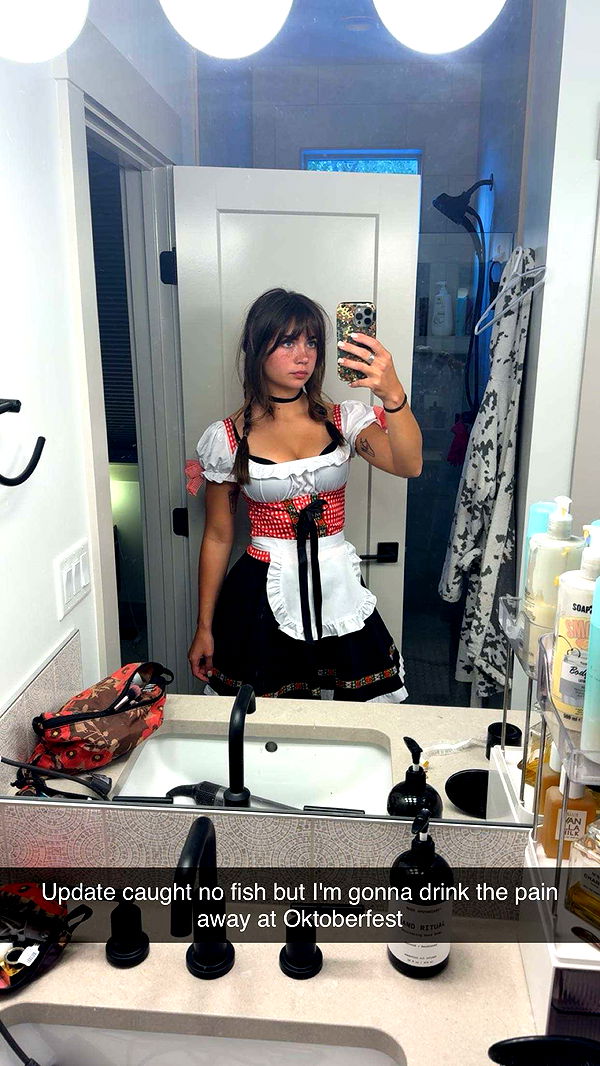 realhaylujan image ~ Altpins