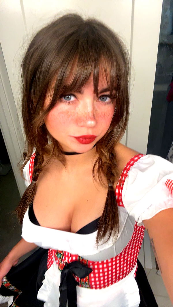 realhaylujan image ~ Altpins