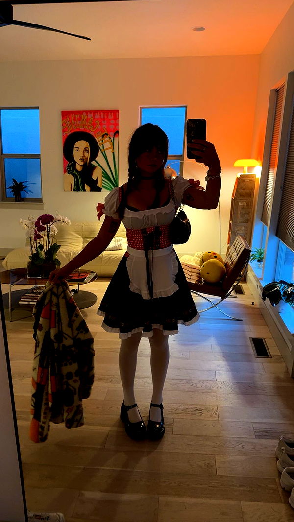 realhaylujan image ~ Altpins