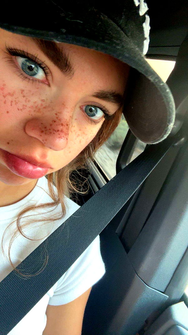 realhaylujan image ~ Altpins