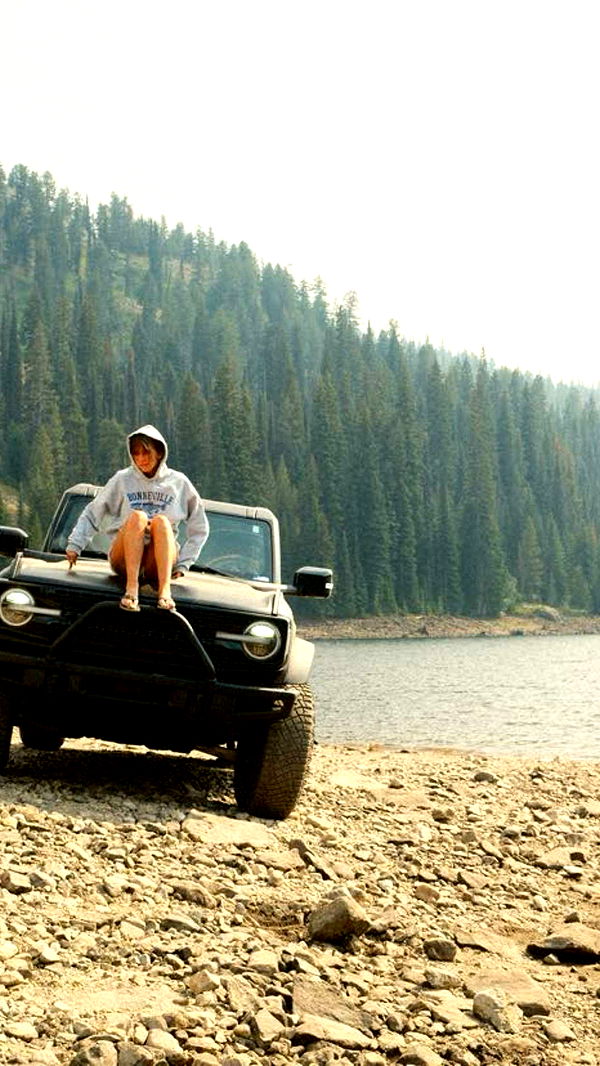 realhaylujan image ~ Altpins